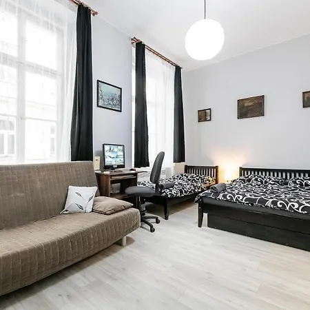 One-bedroom In 7 Prag